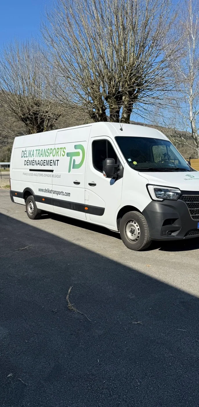 Véhicule Délika Transports pour un déménagement avec chauffeur
